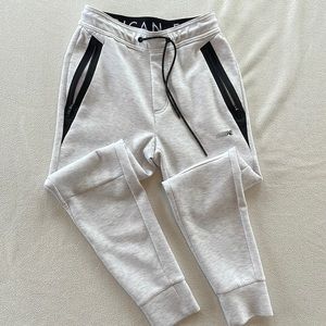 America Eagle men’s x-small joggers